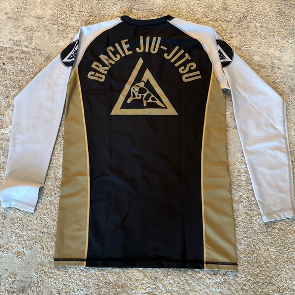 Classic Long-Sleeve Rashguard - Picture 3 of 3